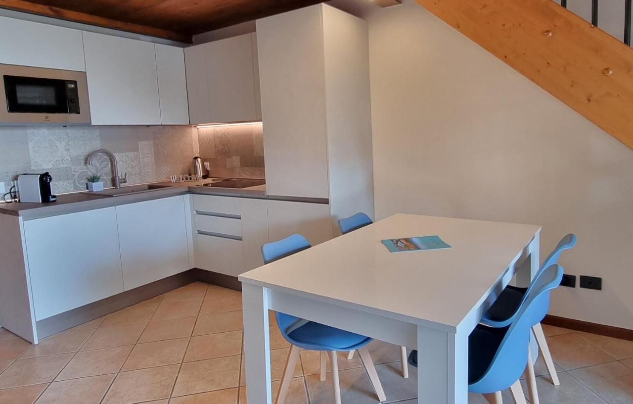 Dolce Blu Sirmione Apartment Риволтела Екстериор снимка