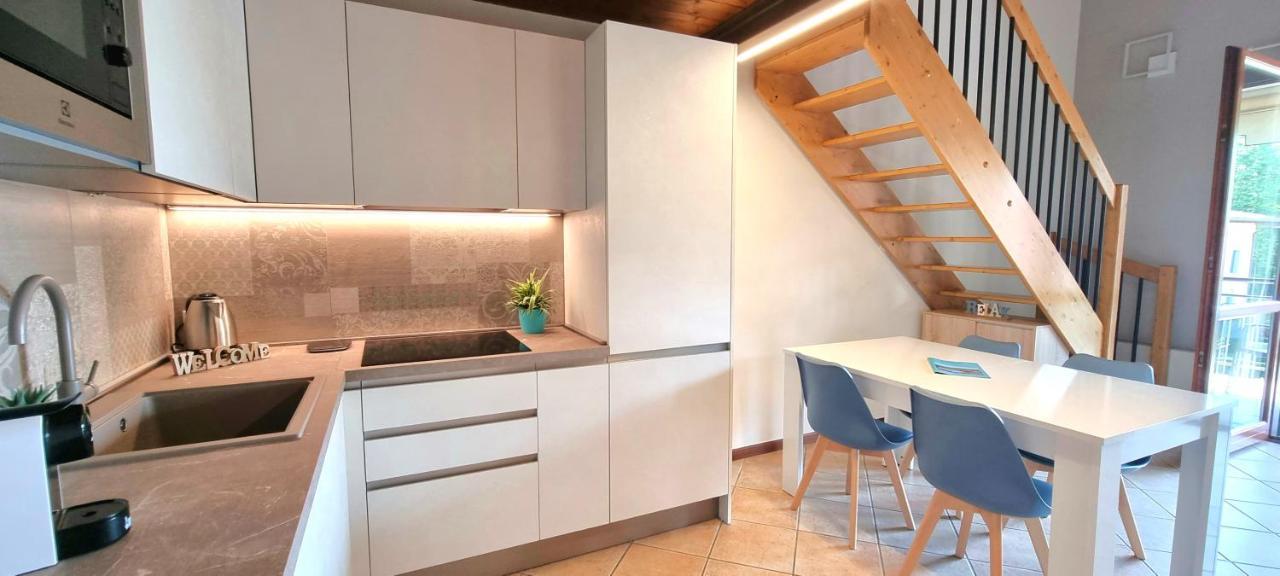 Dolce Blu Sirmione Apartment Риволтела Екстериор снимка