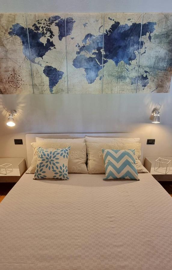 Dolce Blu Sirmione Apartment Риволтела Екстериор снимка